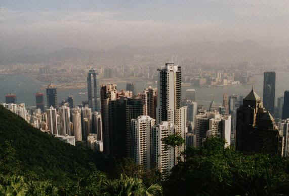 Hong Kong Island - Kowloon.JPG (36679 bytes)